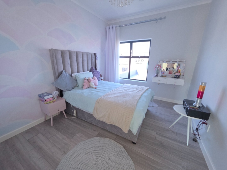 4 Bedroom Property for Sale in Sandown Western Cape